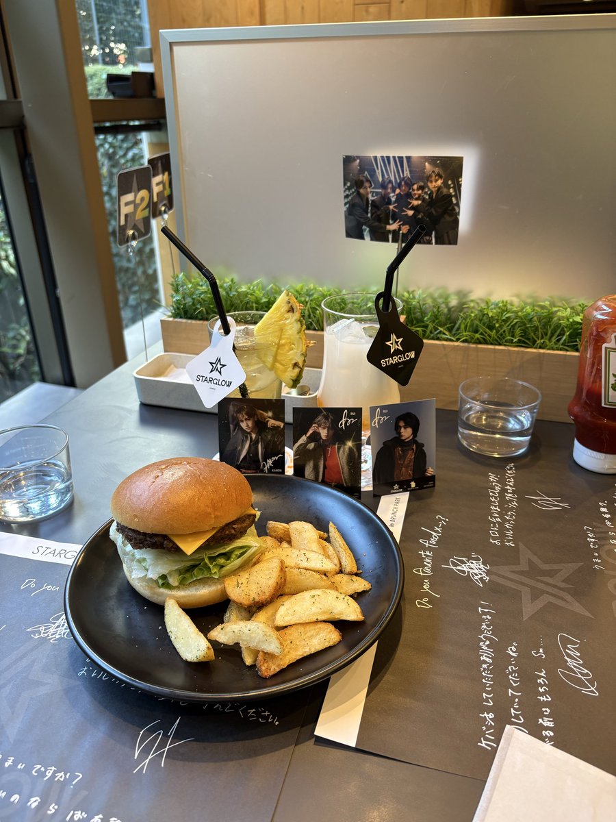 ryotooshi's tweet photo. コラボカフェ記録✨
推し引けて最高！！まあ箱推しだけど！！
#starglow https://t.co/q3hh1q1onh
