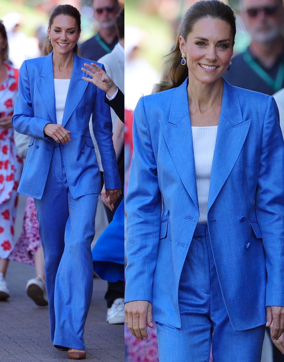 RoyallyBelle_'s tweet photo. The blue suit with her tan and eyes is EVERYTHING! 💙

The Princess of Wales at #Wimbledon https://t.co/jxQIN8zJB1