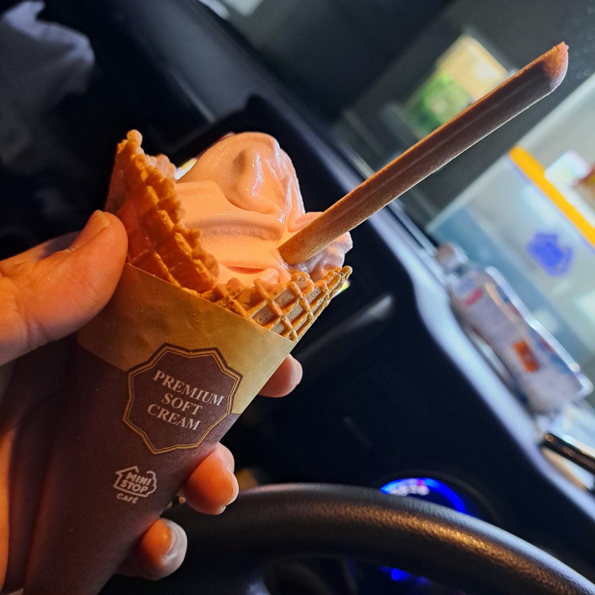 hyakumemisaki's tweet photo. #MINISTOP
岡山白桃っ!
ももっ! https://t.co/ekbQ5FC0Je