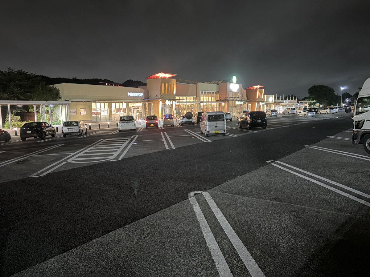 POLPOL_RACING's tweet photo. 今日は幕張でおやすみ

京葉道路で譲った第三世代のランエボいい音してたしカッコよかったなー https://t.co/8RH8ILyDkR
