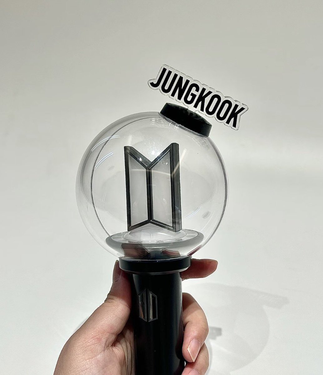 ssomdayyy's tweet photo. [PO] NAME PARTS BTS UNOFF SHARING

✅ Avail all member 
💸 27.000/member
💸 DP 15.000/member atau bisa fullpay
✅ GO WA (bisa dm)
❌ Biaya packing dan ongkir ke rmh kalian
🚚 Tangerang

#partsls #armybombver4 #lighstickver4 https://t.co/HzTroDVbHh