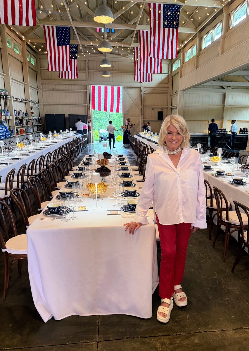 MarthaStewart's tweet photo. Last weekend the Friends of John Jay Homestead joined me in hosting a spectacular celebration of our nation’s Semiquincentennial, honoring the signing of the Declaration of Independence. In preparation for the big event, it was "all hands on deck.” See today’s https://t.co/ATNSECcjdS.