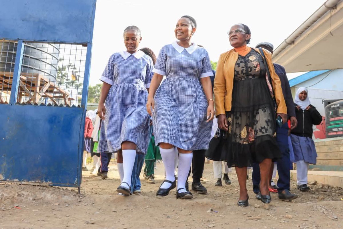 WiLeadership_KE's tweet photo. Mama miradi, Millicent Omanga launches Free Omanga care sanitary towels initiative.
The initiative aims to ensure that no girl misses school because she cannot afford sanitary towels.
#BecauseWomenCAN
#MamaMiradi https://t.co/mIRhuKBTtI