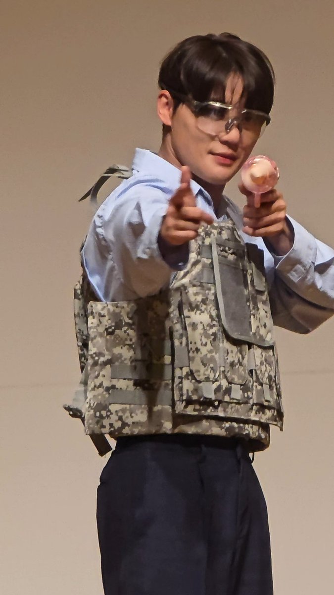 wa_cco's tweet photo. かわいすぎるジュンススナイパーwww https://t.co/D351QgGPyi