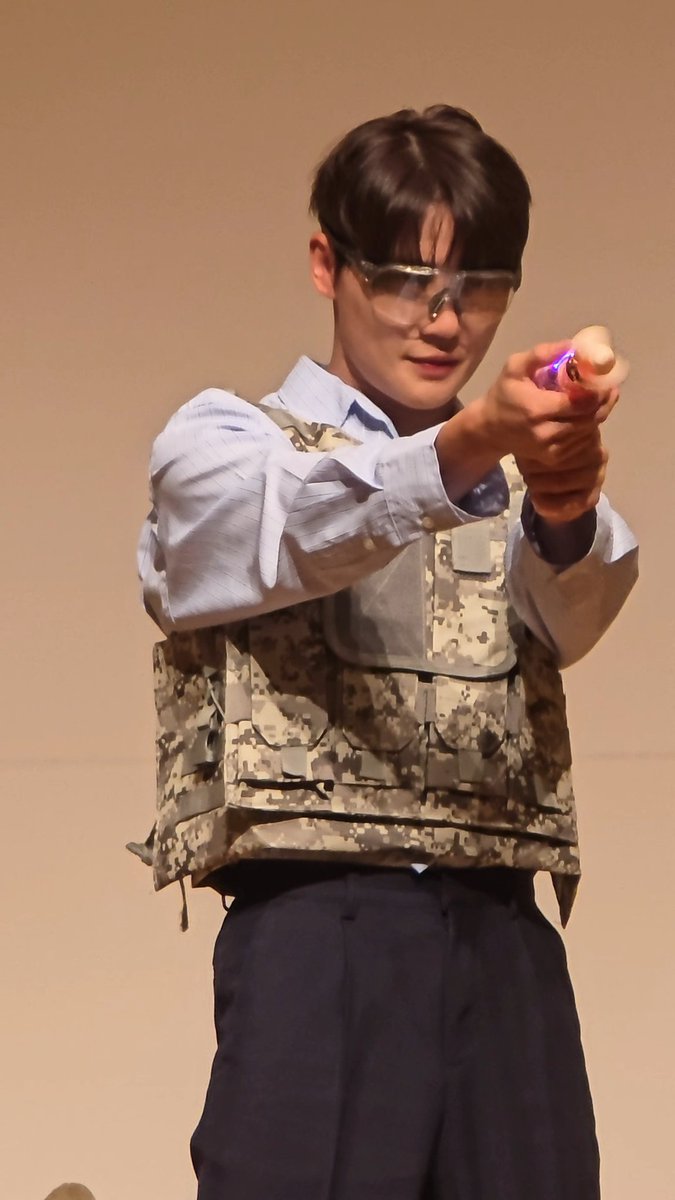 wa_cco's tweet photo. かわいすぎるジュンススナイパーwww https://t.co/D351QgGPyi
