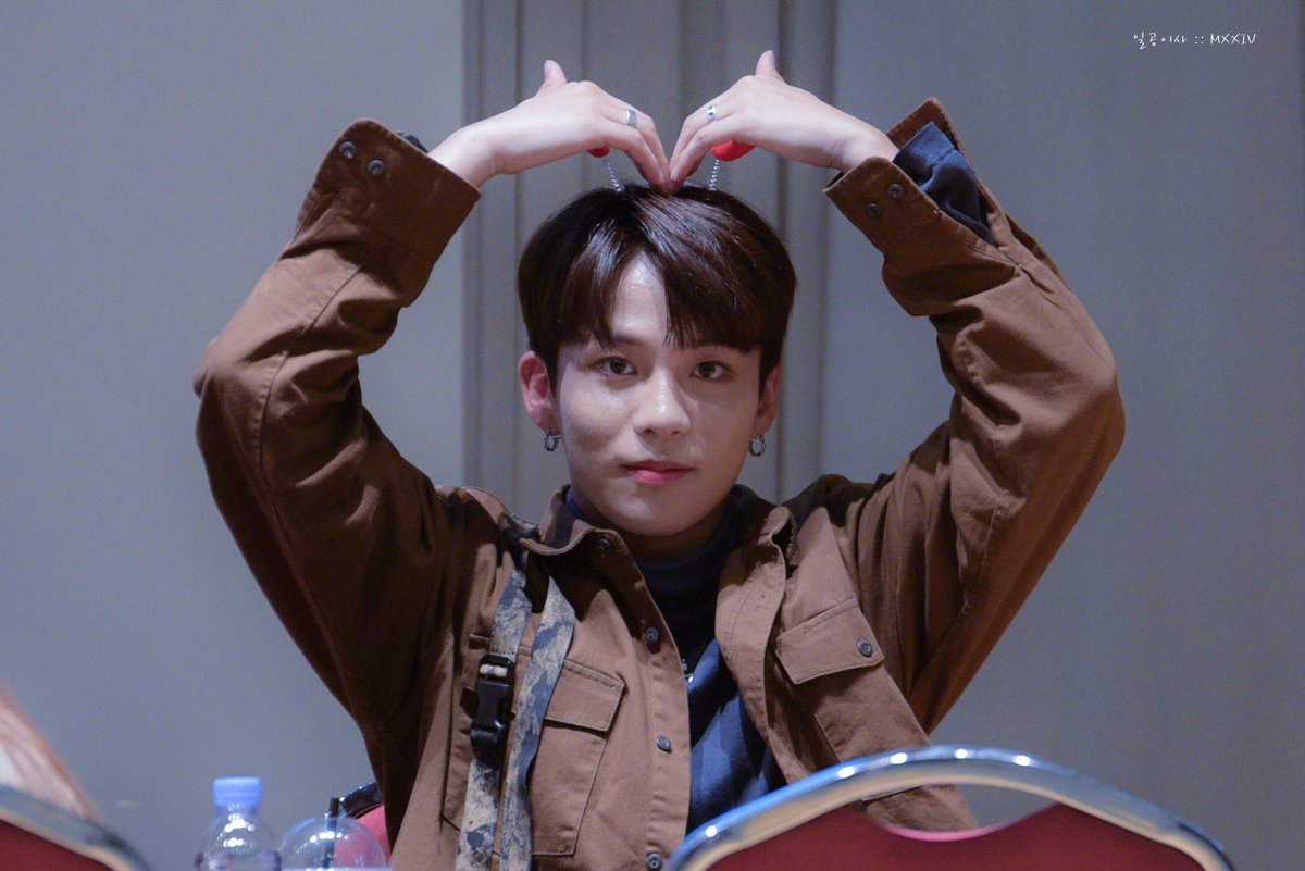 1024_MXXIV's tweet photo. 20181027

ATEEZ JONGHO https://t.co/ZQA3VU4l8c