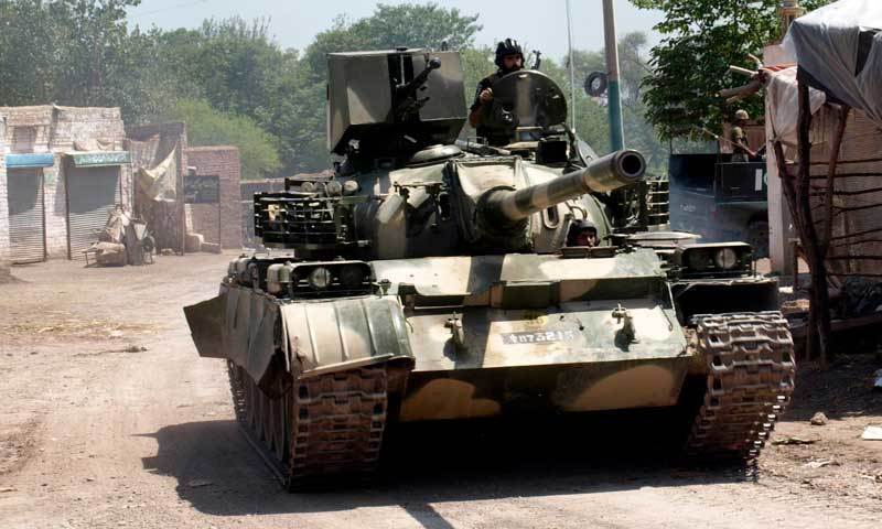 kerutya's tweet photo. パキスタン軍の機銃周りが厳つい感じになってる戦車たち、なかなか良いですなぁ。こういうのも好き https://t.co/D5nT7jmXk4
