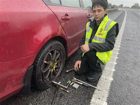 ronInBendigo's tweet photo. Hundreds of Victorian drivers are being left stranded by wheel and tyre damage from massive potholes on country freeways and other roads.

@JacintaAllanMP pissed the money to repair them down some tunnels in Melbourne. And managed to throw a $15BILLION earner to the CFMEU. https://t.co/t8MDN0Ap8w