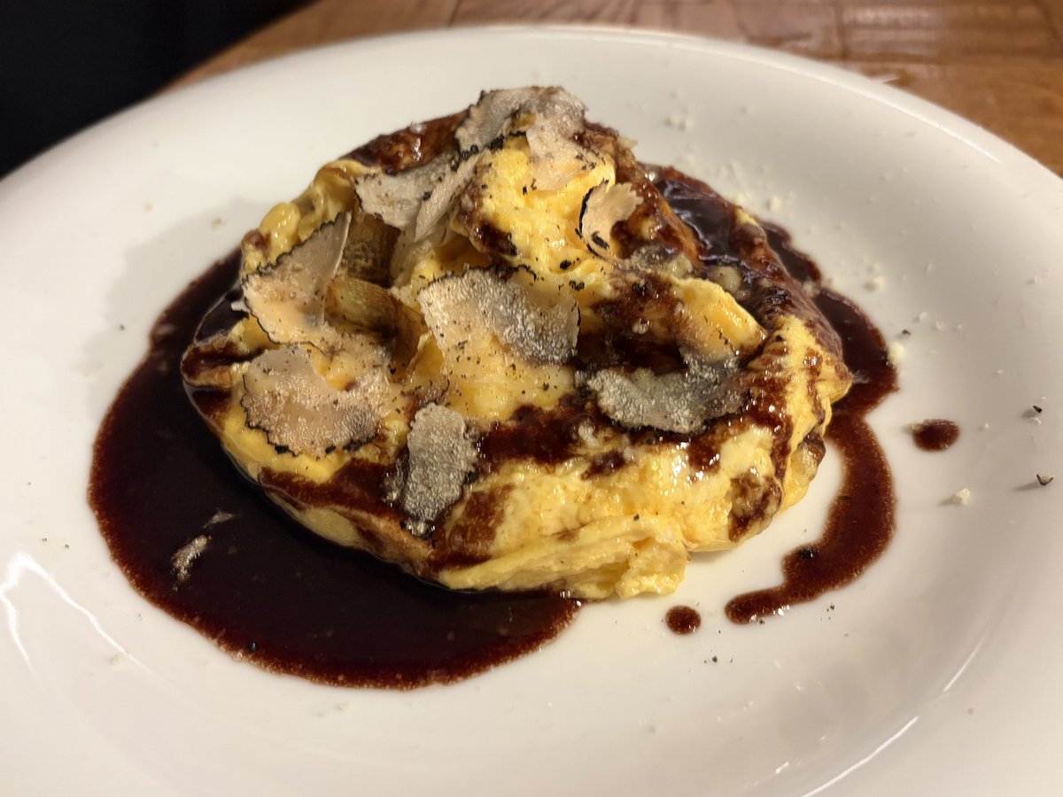 mone_guri's tweet photo. 昨日は中学時代の友達が東京に遊びに来たから新宿の美味しいお店に行ってきた🍽
幸だった♡♡ https://t.co/d34GvwKOv3