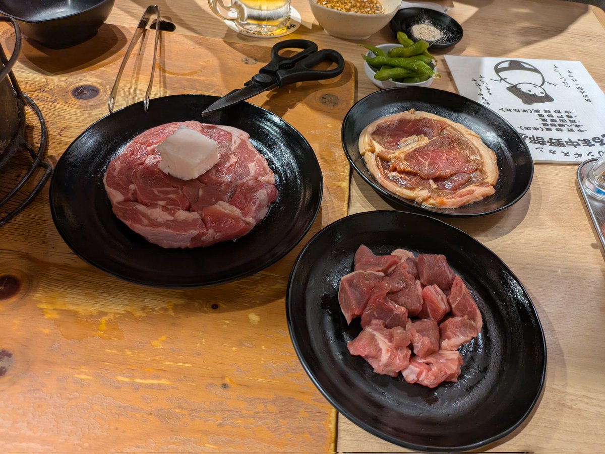 meruru158's tweet photo. 心の友とジンギスカン🥩 https://t.co/vJkU7fSWmf