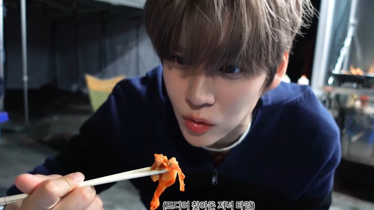 beenforseok's tweet photo. สกุชชี่ควีนพีช https://t.co/ql9T4QbURs