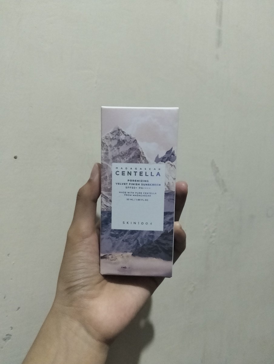 vrncsam's tweet photo. wts preloved 
📦SKIN1004 Madagascar Centella Poremizing Velvet Finish Sunscreen
‼️Baru dipakai 1x 
💸 75k
📍dom Tasikmalaya 
🍊 co oren splitpay
❌ exc admin packing https://t.co/ccdYSZ2CeR