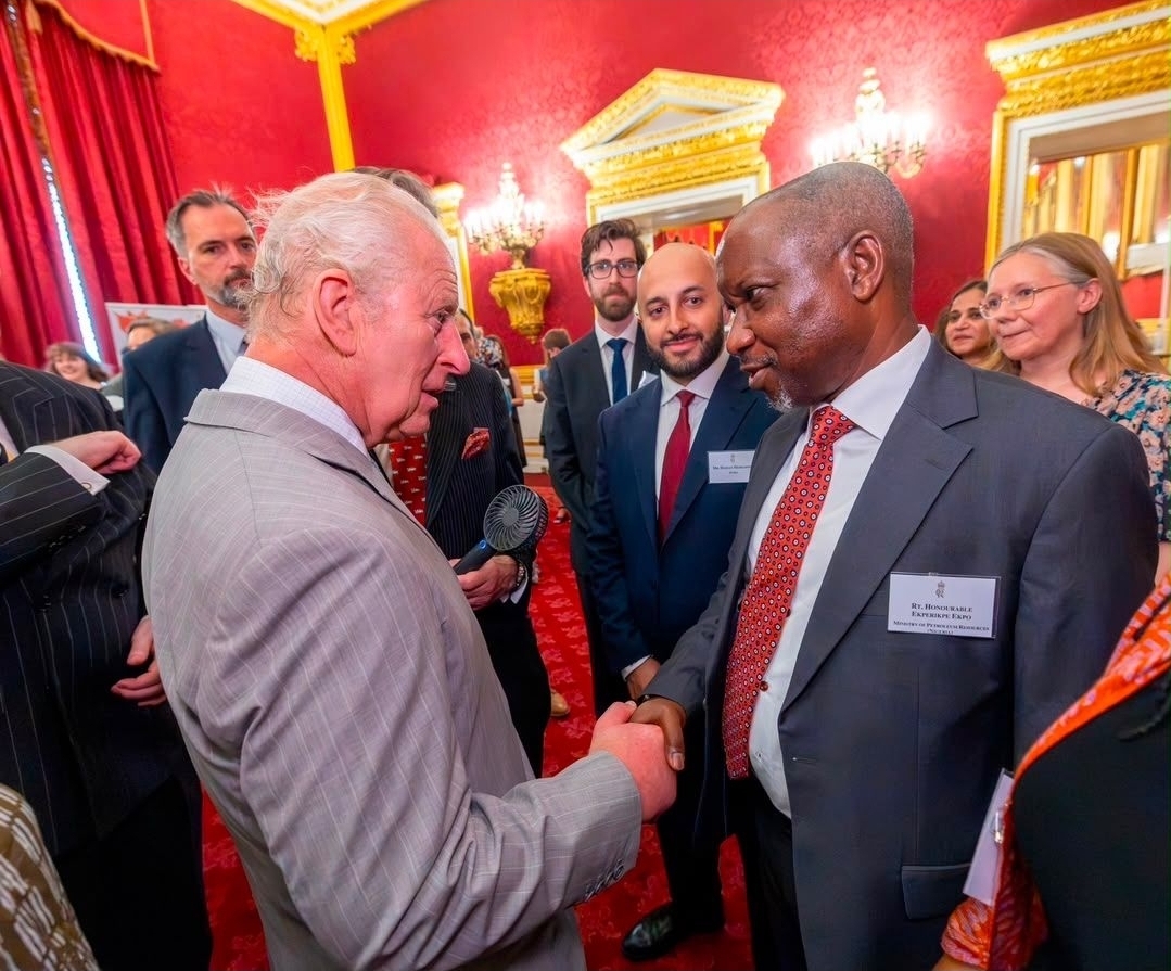 UKinNigeria's tweet photo. Applauding Nigeria for joining countries in endorsing the UK-led statement on tackling methane and other super pollutants at #LondonClimateActionWeek

An important step towards advancing #climateaction, improving air quality, and driving sustainable growth.

#GoFarGoTogether https://t.co/qs3MWPpPXE
