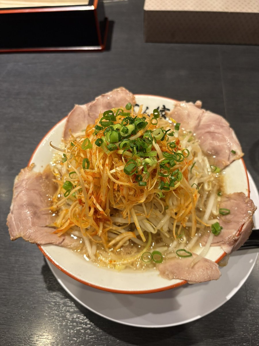 daibutu13579's tweet photo. 1日2ラーで気合い満タン https://t.co/VzIVxtO3qJ