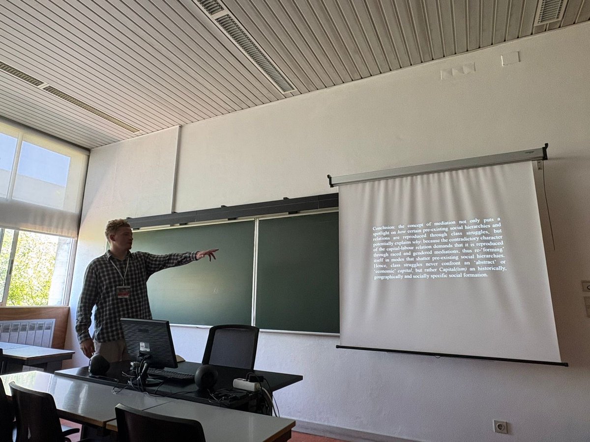 PepinBarnaby's tweet photo. Great to have the opportunity to present my work on mediation, Open Marxism and welfare formation at @hetecon Coimbra today! Thank you to @danielle_guizzo and all of the organisers. 🇵🇹 https://t.co/eoAci5eqIk