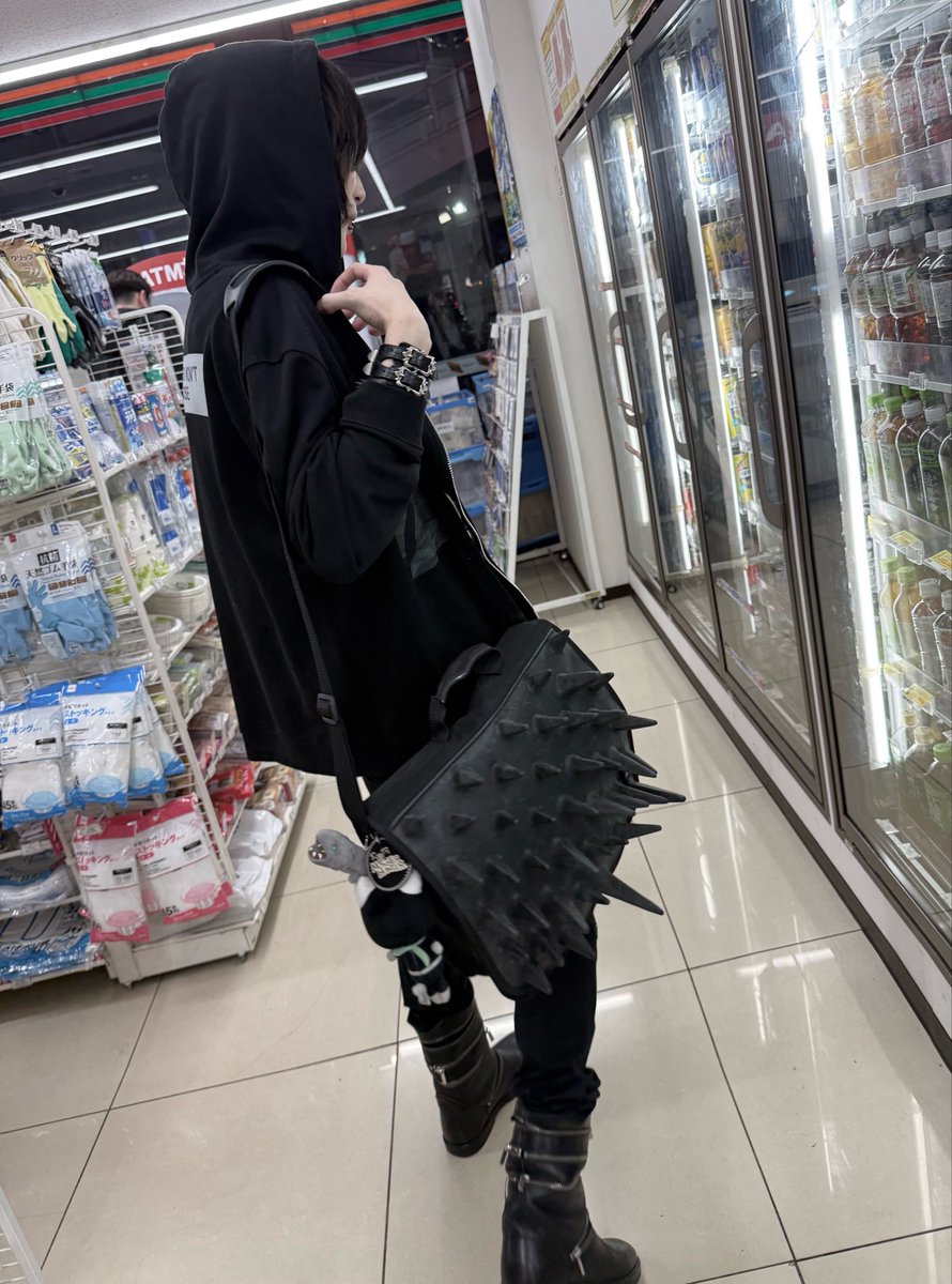 xaqxa's tweet photo. https://t.co/4RICxQY9K2