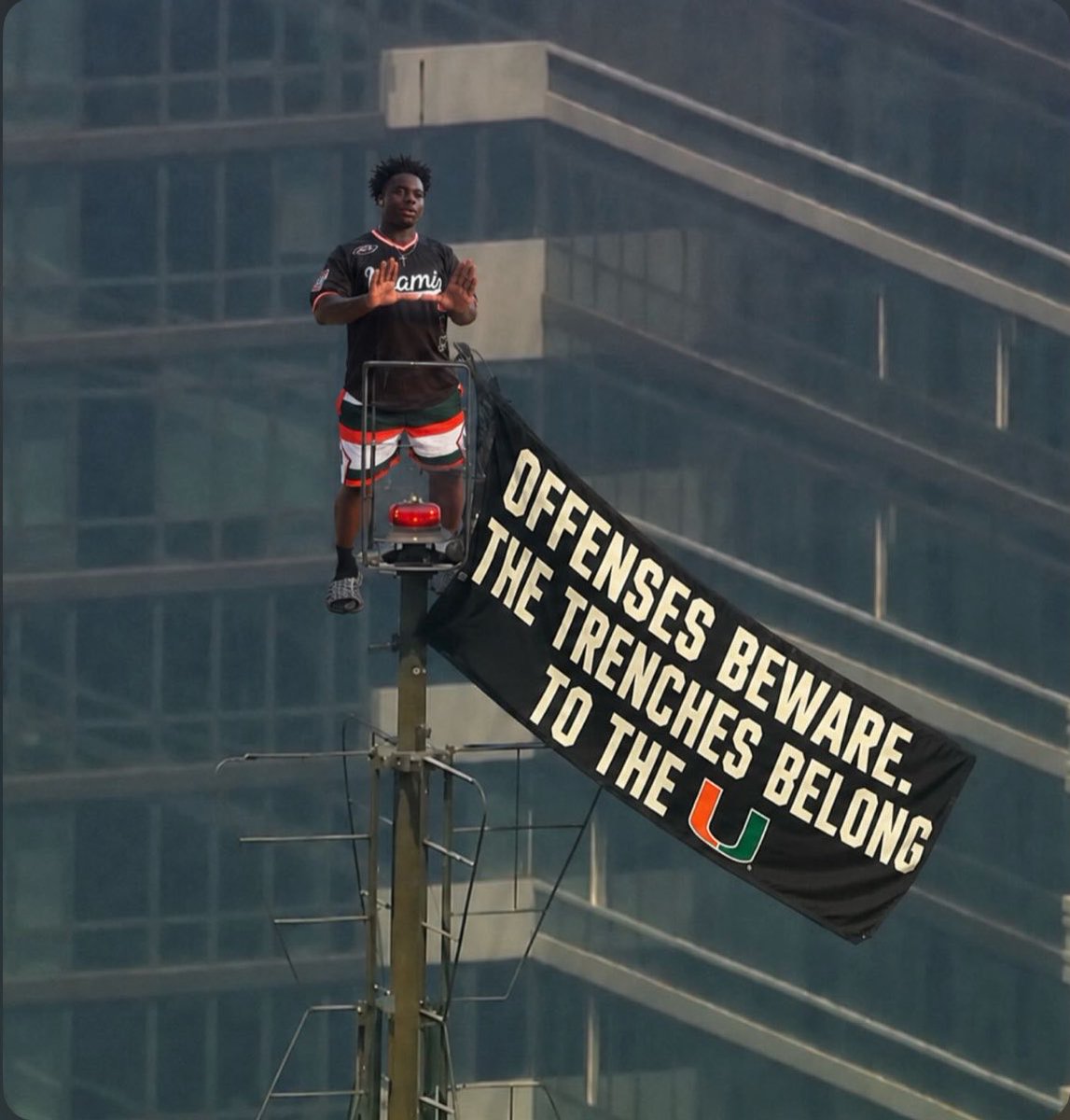 SadesCrown's tweet photo. I meannnn…. 🧡🙌🏾💚 .  Now that we have the worlds attention and since everyone else has something to say.  Let me just set this right here. @ZekAyangbile @CanesFootball @MiamiHurricanes @coach_cristobal @JasonTaylor @lewis_damione @cjhetherman @Jr_prince19 @TheCribSouthFLA @KwincyHall0 @mackrizz23 @tia_joseph2 @AREALGENTLEMEN @CoachField @CanesInSight @PeterAriz @UHeardPod @JoeSkilliams @AlexDonno @EJHollandOn3 @Rivals @samspiegs 
🙌🏾 heard it here first.  #CarryOn