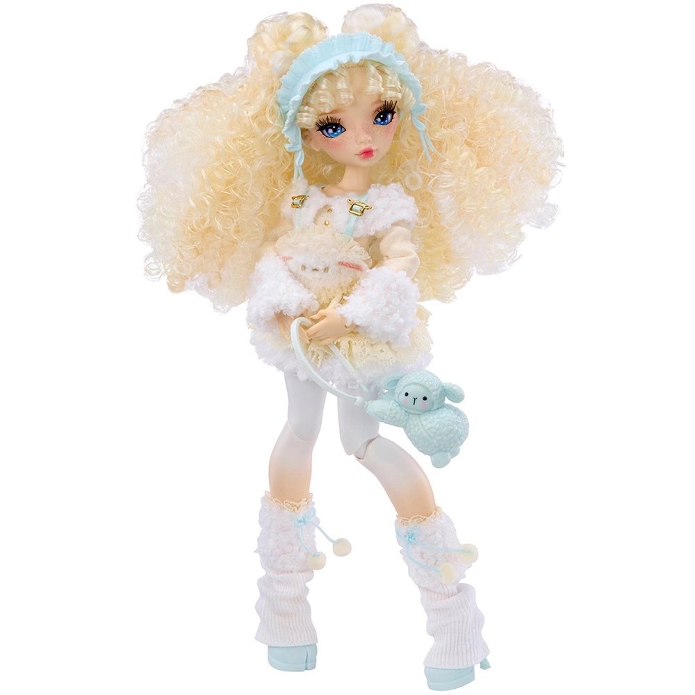 SeeingMount's tweet photo. Mirror Mi Shai Meadows and Suki Goldpetal Stock Pictures

These dolls will be exclusive to Target and Walmart in the US while other countries should see a normal release

Do you think these are the best dolls of the line? https://t.co/enXgeyVNbk