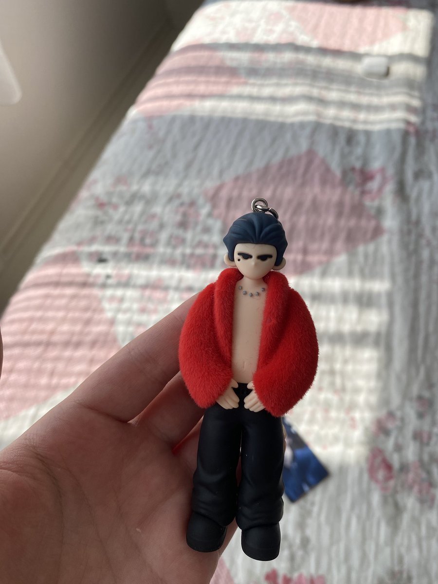 19smoriarty's tweet photo. Açarken alim ayağım titredi bunu yazarken de titriyoo😫😭o kadar beklememe nasılda değdi inanılmaz güzeller (utanmasam ağlayacağım ama ev halkına dikkat çekmek istemyrm🤧)her şey için çok minnettarımm sen bitanesinn @cyjnkc0re🫶🏻🥹🤍 https://t.co/TYzZIwnxcR
