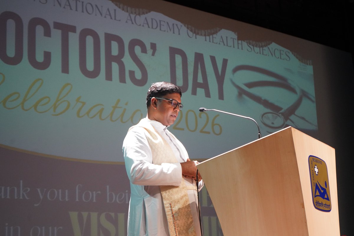 StJohns_Blr's tweet photo. This National Doctor's Day, St. John's takes this opportunity to thank every personification of compassion that joined us in our journey to heal, save, and protect. Thank you for being there through the decades of hard work, years of effort, and moments of compassionate care
.
.
.
#DoctorsDay #Celebration #StJohns #MedicalCollege #Hospital #Bengaluru #StJohnsHospital