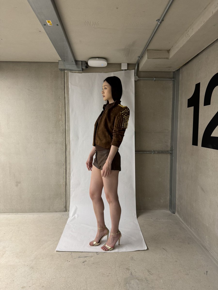 noweiweii's tweet photo. made a brown matching suit for my grad collection https://t.co/u0xMGoRfPn