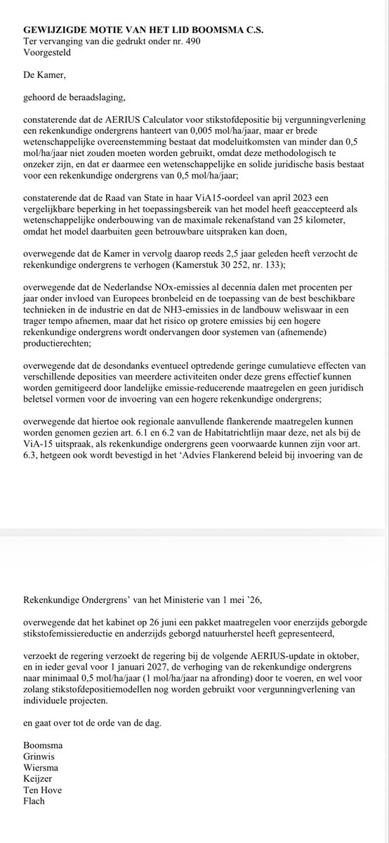 DiederikBoomsma's tweet photo. CDA en @VVD stemmen net tegen onze motie voor rekenkundige ondergrens van 1 mol stikstof iig vóór 1 januari. Dus blijft NL voorlopig op slot, vanwege dat absurde mussenpoepje per jaar. Ondanks al die wetenschappers en experts. Het is van een ontstellende stompzinnigheid, armoede en treurnis.