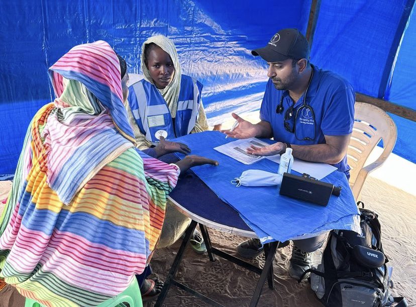 HFI1995's tweet photo. The crisis in #Sudan since 2023 has resulted in millions of people displaced or seeking refuge in neighbouring countries. Most are vulnerable #women and #children.

HF is providing emergency medical support and food.

You can help. Donate at: https://t.co/wBkma7LTvx https://t.co/MmgY3t47Q3
