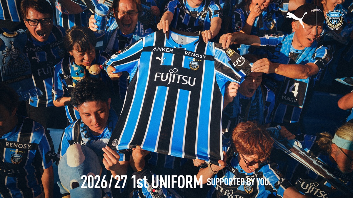 SoccerKingJP's tweet photo. 🐬クラブ情報🐬
川崎F、新シーズンのユニフォーム発表　クラブ創設30周年を記念
https://t.co/MOW4dO8noN

✍️編集部より
「1st、2nd、GKユニフォームを発表。3日から先行販売がスタートし、一般発売は8月9日となります」 https://t.co/ponsNanHpH