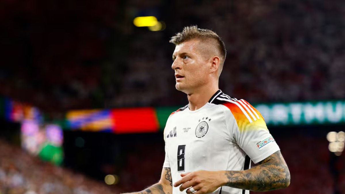 ElDeportivoLT's tweet photo. 🏆 La dura crítica de Toni Kroos a la selección alemana: “No tenemos ni un solo jugador de clase mundial” https://t.co/XBp8uPNaJm https://t.co/OSsWJgl8V4
