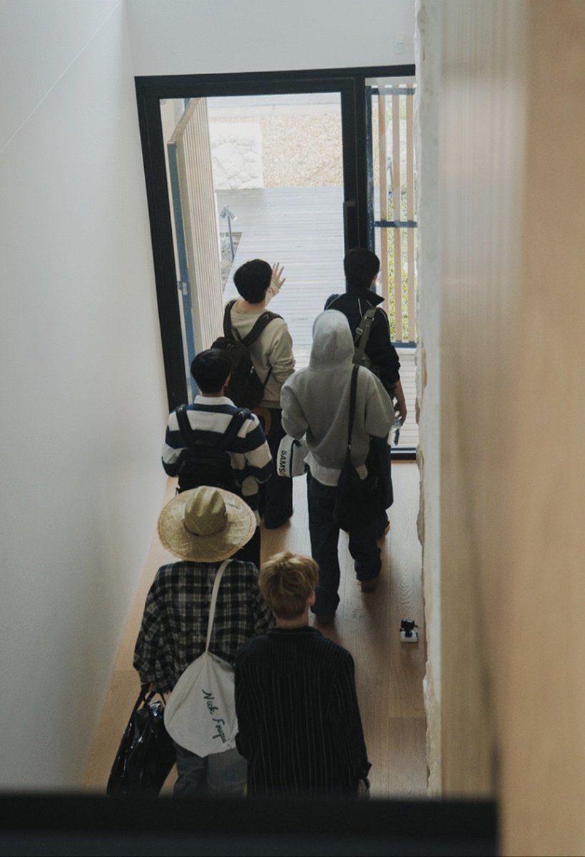 byeol_ice's tweet photo. 엔하이픈 <먹고 자고 빠지고 in 호주> 
TRAVEL BOOK - Day 2 Log 

#성훈 #SUNGHOON https://t.co/YkHF0CMYwx