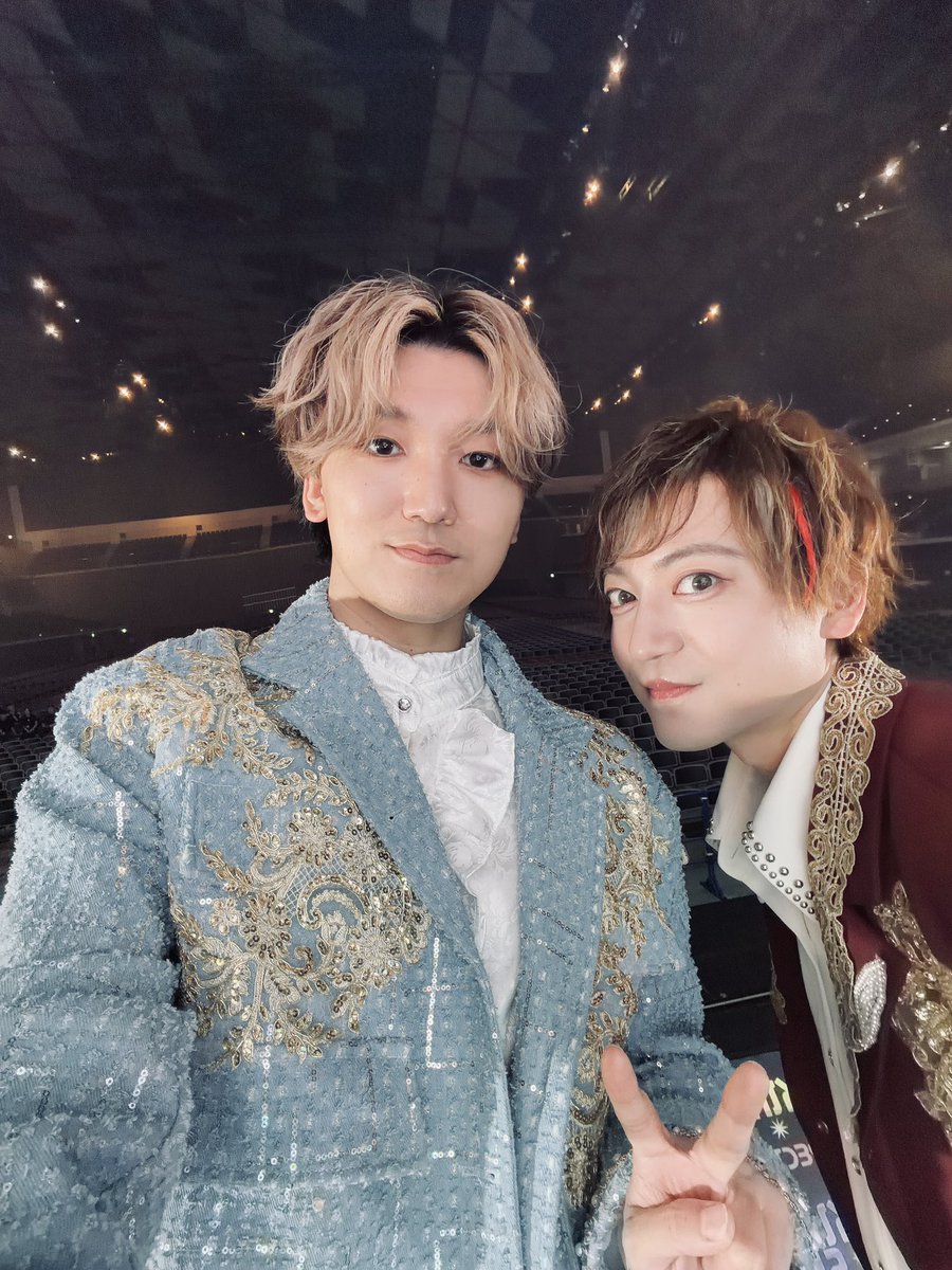 seichiro0521's tweet photo. #キンプリスパライ
 
ダンプリの“陽”たち　

こばたつが魅せる２つの歌声

鵜澤くんの熱量と度胸、愛

尊敬と憧れと感謝を込めて https://t.co/3MoKoxcyue