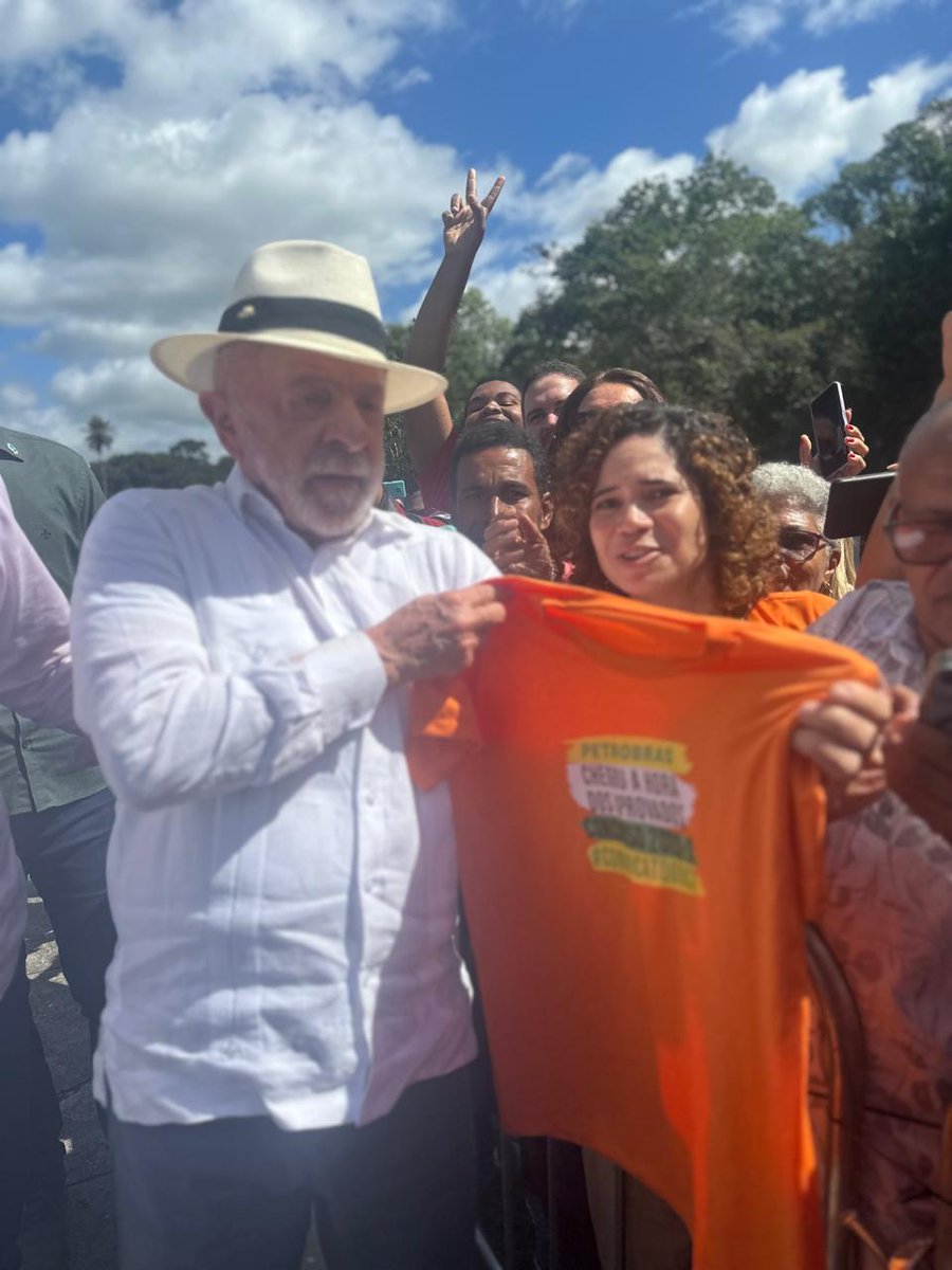 ThiagoMDSEO's tweet photo. @LulaOficial É o meu presida!! Consegui falar com ele (minha esposa ai) em Alagoinhas-Ba!!

"O homi tem a senha" https://t.co/0FVn8SMSxa