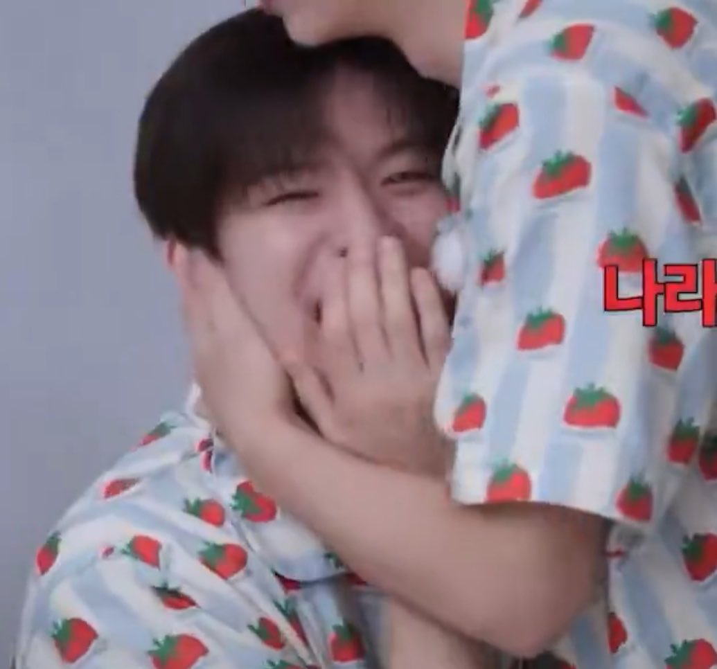 seungminismos's tweet photo. 😭😭😭😭😭 https://t.co/5ogk0mu5kd