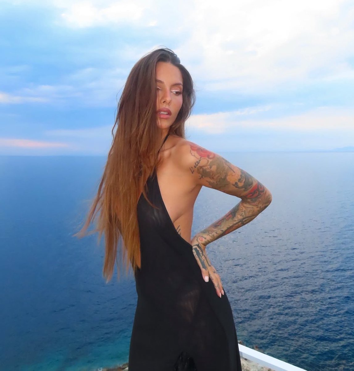 _mmariiachiara_'s tweet photo. SEI LA PIÙ BELLA DEL MONDOOOOO
SEI LA PIÙ BEELLAAAAA https://t.co/M2cb6lwhuA