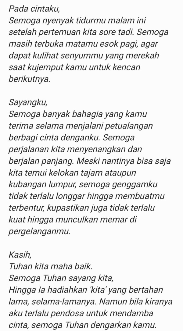 muncorner's tweet photo. 🍎 “Sayangku, 
bagaimana mungkin seorang kamu kurayakan dengan sederhana, bila segala hal luar biasa banyak kurasakan setelah jatuh cinta padamu?” 

— Z. https://t.co/J9dGrcO3DK