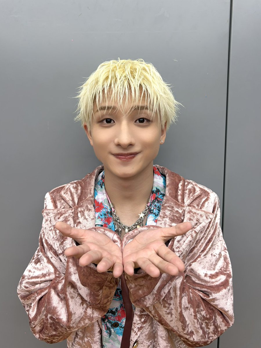 buddiis's tweet photo. #STARで都市伝説開幕

一部メンバーのオフショット公開！

📸BUDDiiSの最年少兼ダンスリーダー #FUMIYA 

📸イケメンすぎて(どうゆうこと？)なBUDDiiSの顔面担当 #YUMA

📸カメラに向けて愛嬌全開だった #TAKUYA #FUMINORI

#BUDDiiS #宇宙へ届けキミ都市 https://t.co/pqeAgSx8K5
