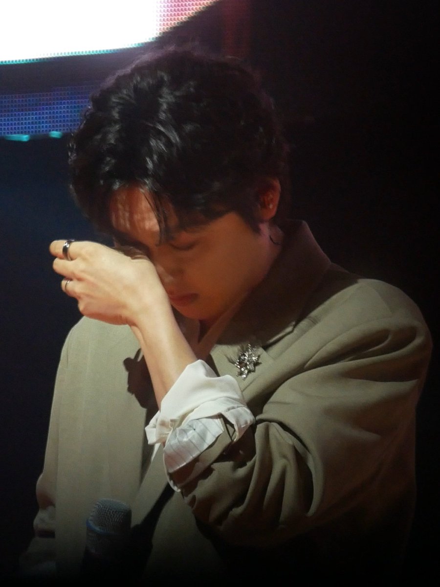 pitter_patter38's tweet photo. 허어어어어엉ㅜ https://t.co/HB7oNIga4z