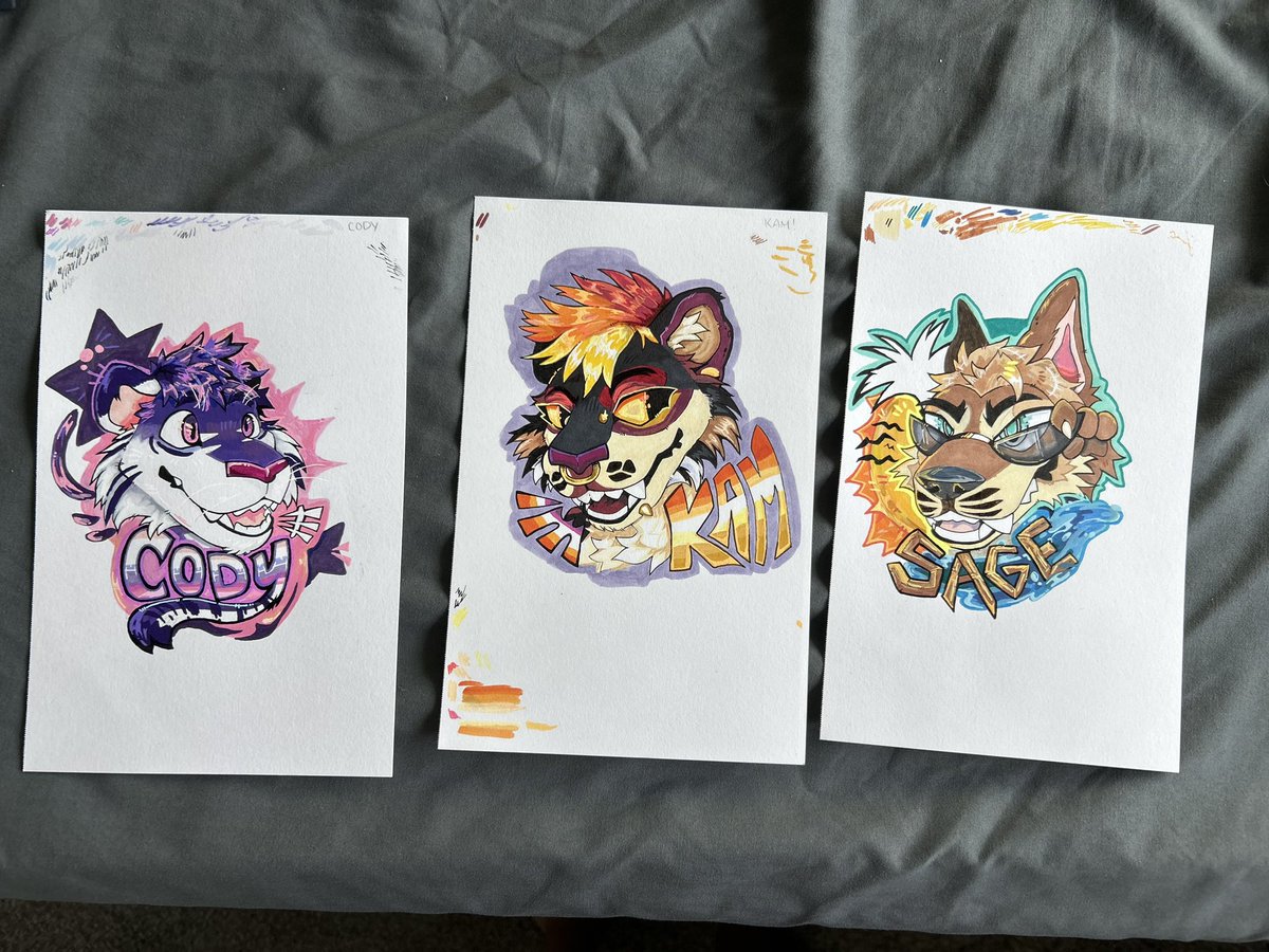 squid_inked_'s tweet photo. Is anyone going to #anthrocon bringing a sewing machine or is a fast sewer? I can trade custom traditional art for some help finishing my paws! Examples below :3 https://t.co/ujemtFr5fo