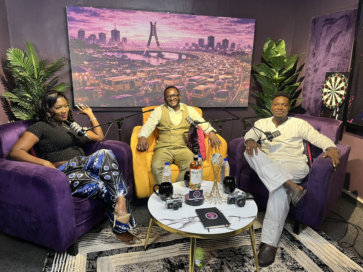 grandtycoon's tweet photo. I was at the Talk District Podcast earlier today.
We discussed influencer marketing and pricing, niche creation, conversion of eyeballs to sales, and other issues.
You don’t want to miss the juicy conversation!!! https://t.co/BqXIgrKV2K