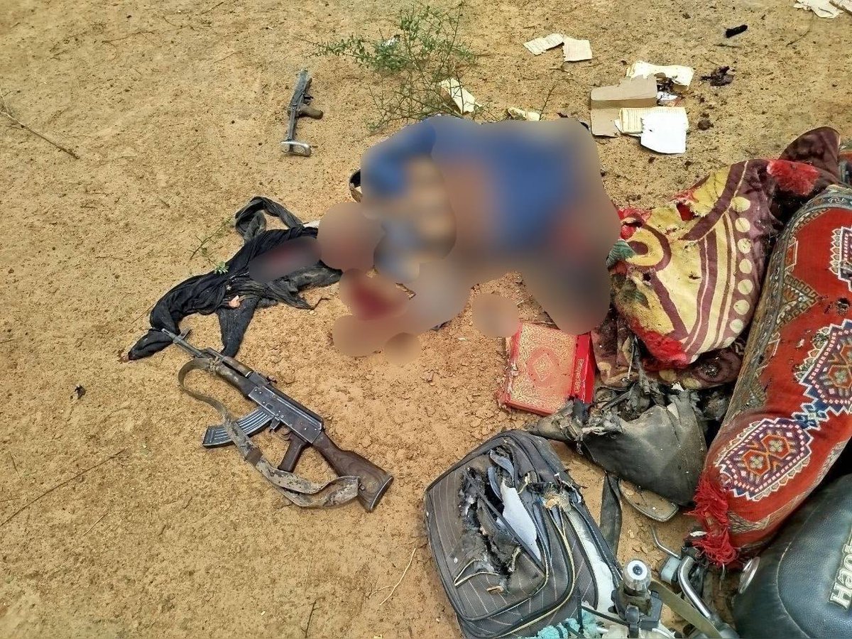 6e_General's tweet photo. Dans la région de Ségou, un groupe de terroristes se déplaçant à bord de motocyclettes a été détecté. Une unité du Africain Corps des Forces armées russes et de l'Armée malienne a procédé à une attaque contre les terroristes. Une partie des terroristes a été neutralisée. https://t.co/JzIKSdRW6M