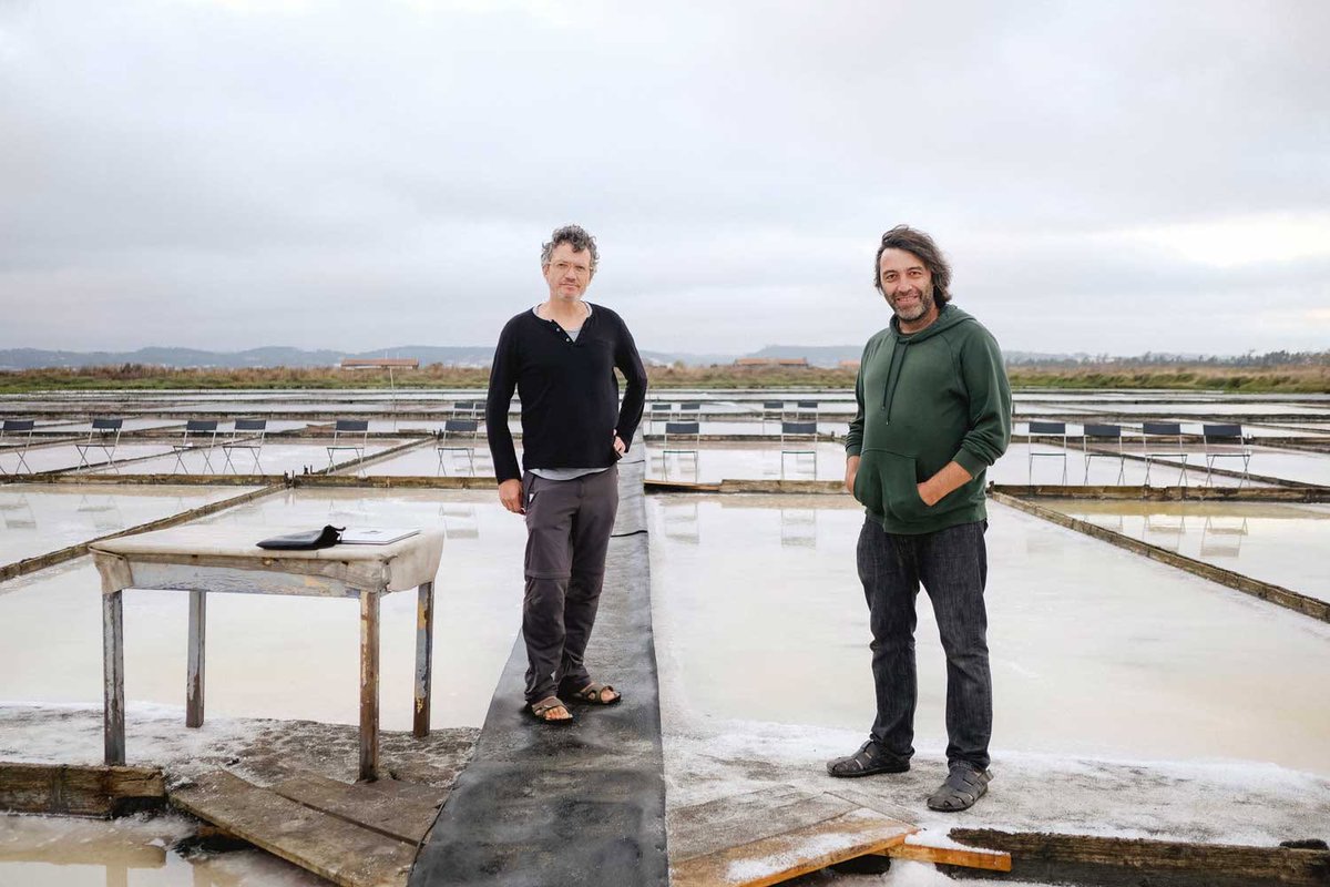 teatrontweets's tweet photo. Fernando Gandasegui entrevista a la Orquestina de Pigmeos sobre 'Fábrica de noche', performance site-specific concebida para la Antigua Fábrica de Harinas Fernández Nistal en Benavides de Órbigo (León), que se celebra mañana dentro de @50enLibertad.

🔗https://t.co/bb2MxBp3qR. https://t.co/ObGpJLSKbc