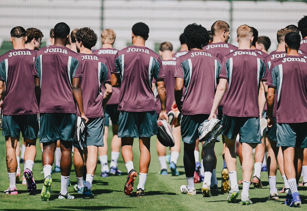 NorwichCityFC's tweet photo. MD-2 👊 https://t.co/j4k1q35Y8K https://t.co/qn2eGNYPWK
