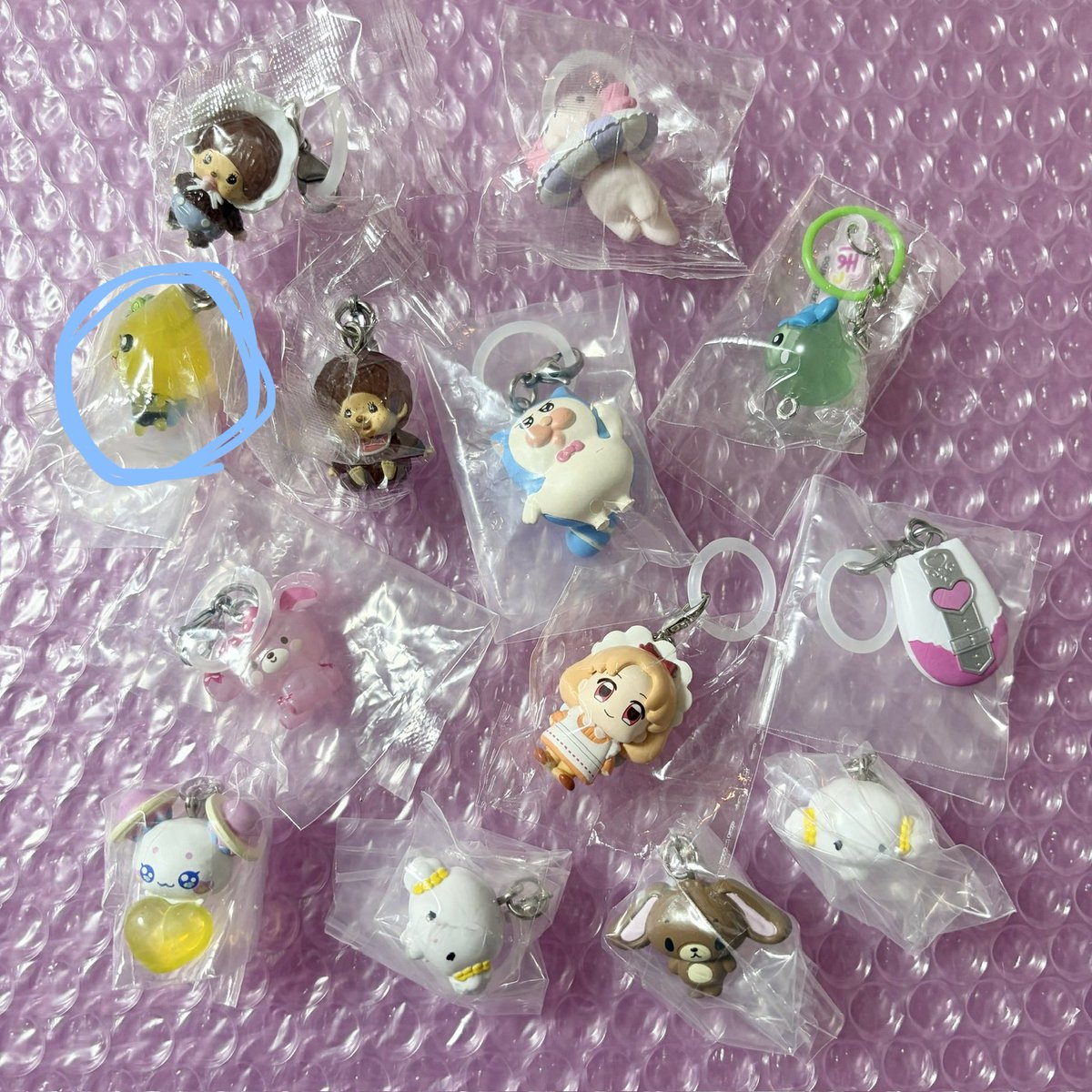 _jewel_ruby's tweet photo. @mmirin_0 検索より失礼致します。
こちら4点買い取り可能でしょうか？
キルア、ゴン含むお取引希望です。
ご検討よろしくお願いいたします。 https://t.co/okOdxrPQiy