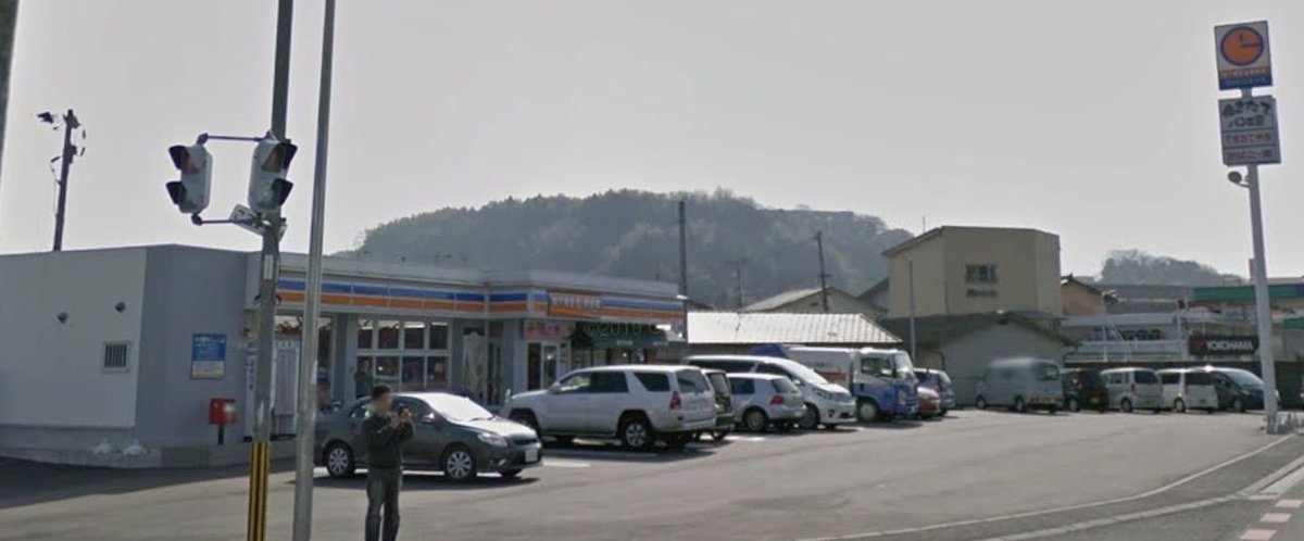 tsubu0118's tweet photo. 【コンビニ跡地】
元エブリワン（大分県大分市）
なんと、元ベスト電器の店舗跡である。（1枚目・2013年）
2015年までに建て替えられた。
この後ファミマになった。（2025年ごろ閉店）

#コンビニ跡地
#エブリワン https://t.co/oHTakGGqK1