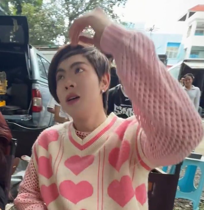 24sepmyfav's tweet photo. ปัดเป๋ แต่ตายังแป๋วๆ 🥺 https://t.co/MeunGyYz5S