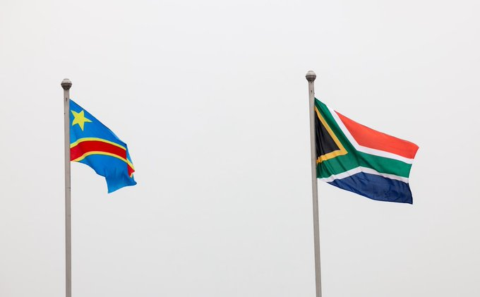 GovernmentZA's tweet photo. His Excellency President Cyril Ramaphosa arrives at N’Djili International Airport in Kinshasa, Democratic Republic of Congo.   #AfricaResponds 🌍 #CapableState #BetterAfricaBetterWorld https://t.co/0keBHNE8XW