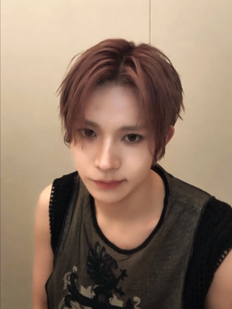01PRODEVXN's tweet photo. evanie https://t.co/ax9rYJPNy3