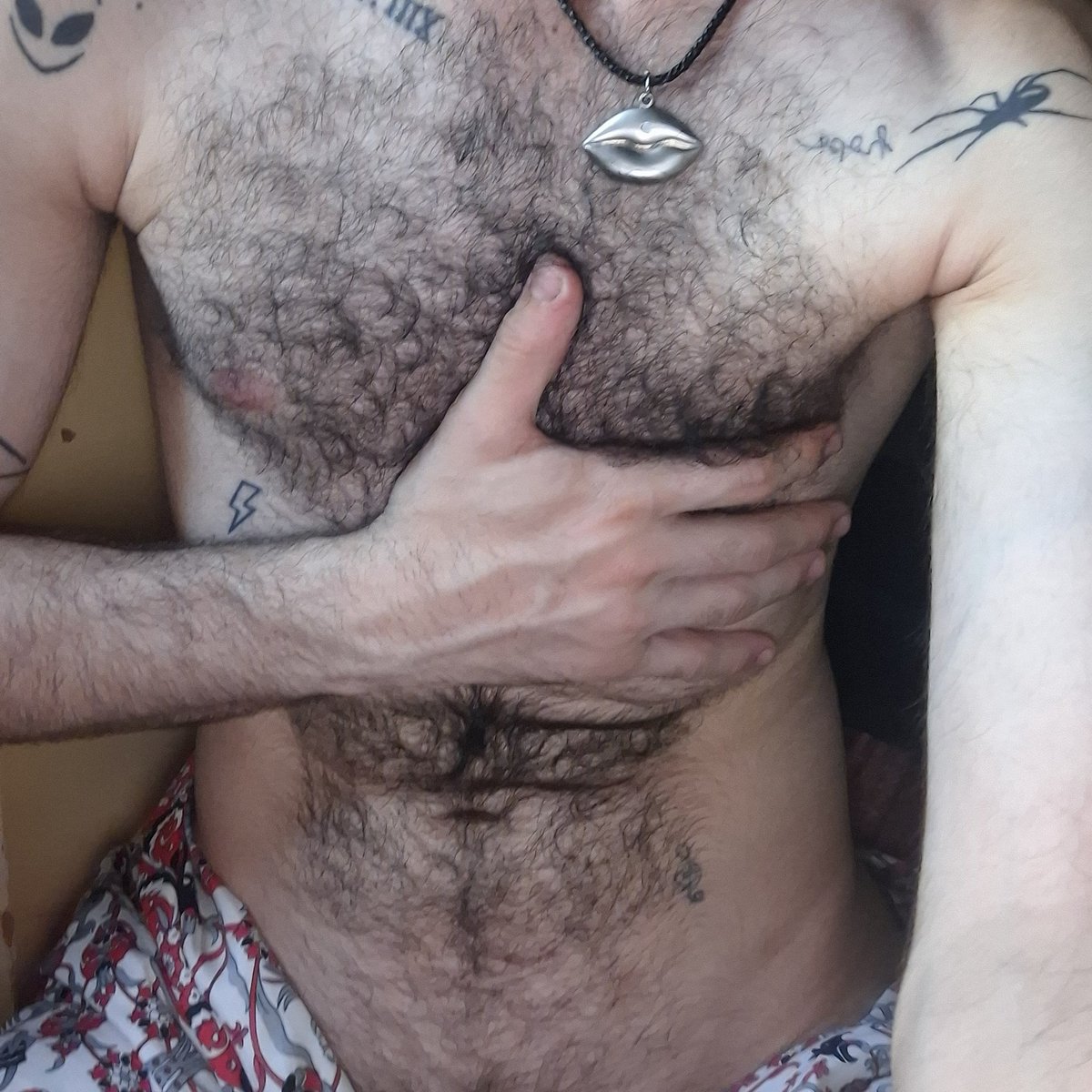 Omertt2rmf's tweet photo. #hairy #مشعر #سالب_مشعر #رجولي_مشعر https://t.co/DhfqS4PLJG