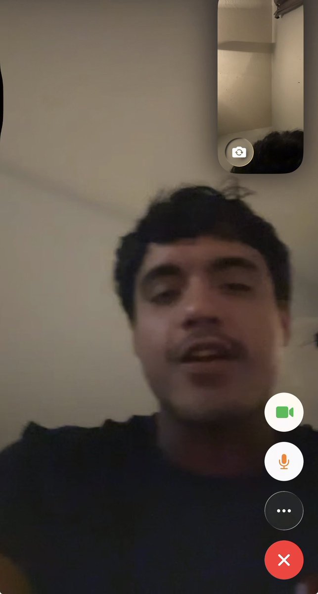 Davidsitohtx's tweet photo. @kevydesm @FiveStarLatino Trust Ik him 😭😭 https://t.co/Aad9gl96Vq