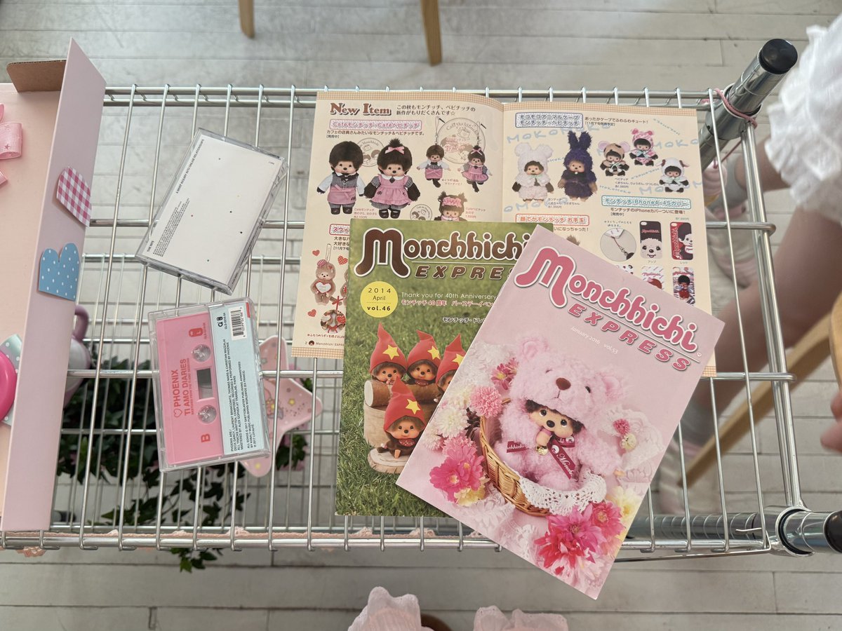 taesdearest's tweet photo. whimsy seoul cafes ☕️💓⋆˚꩜｡ https://t.co/zqimILjIut